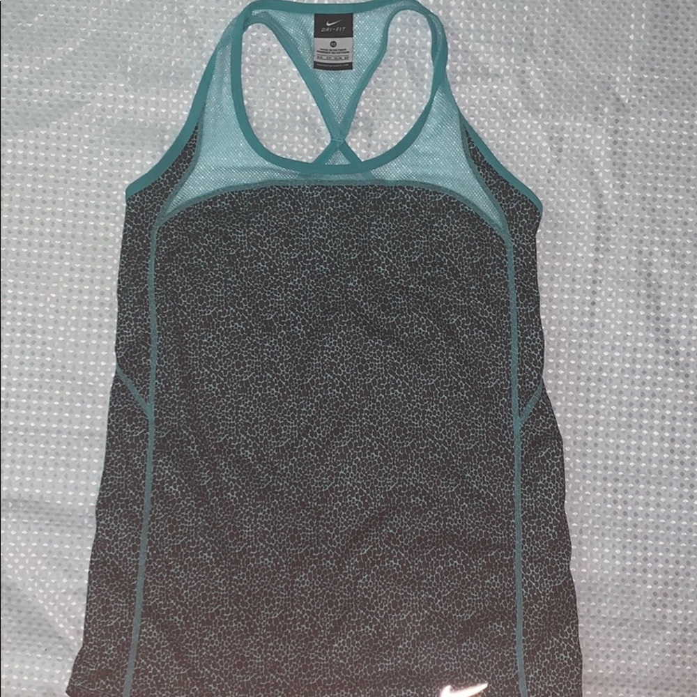 nike running top